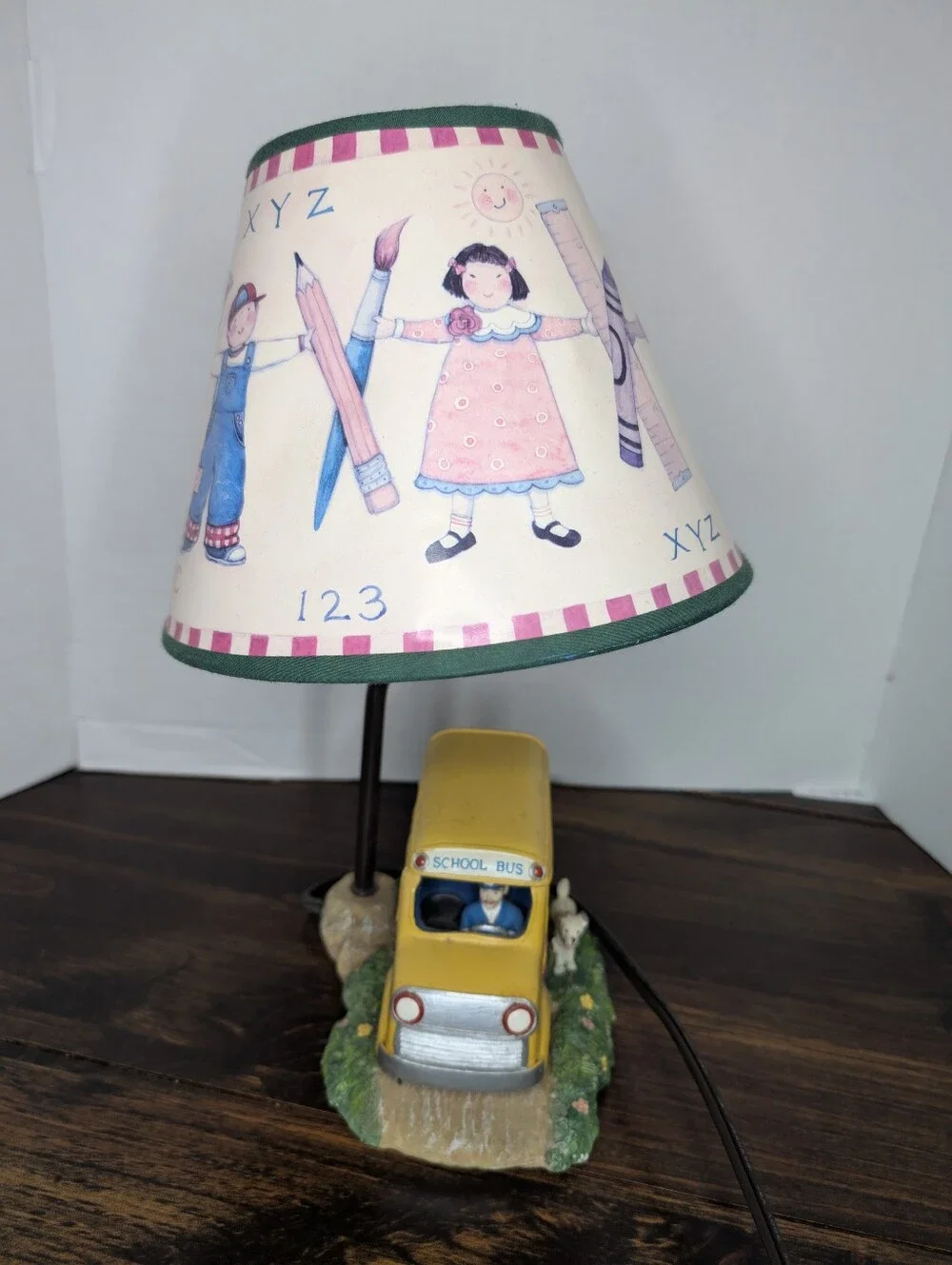 Vintage Susan Winget Children in the Schoolbus Lamp Shade Nursery Decor Working